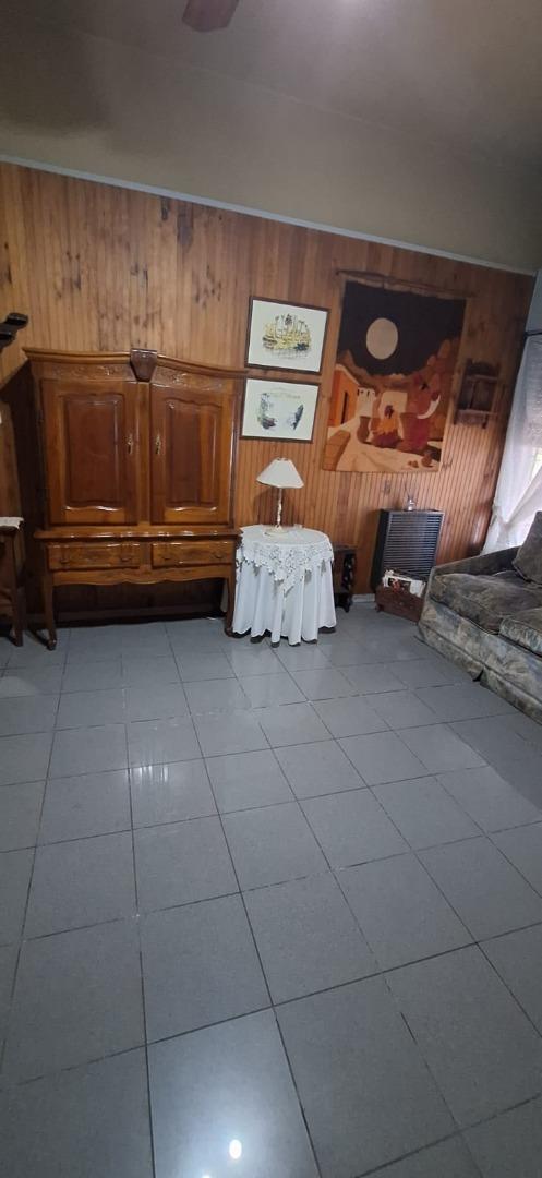 Casa 3 ambientes en muy buena ubicación!