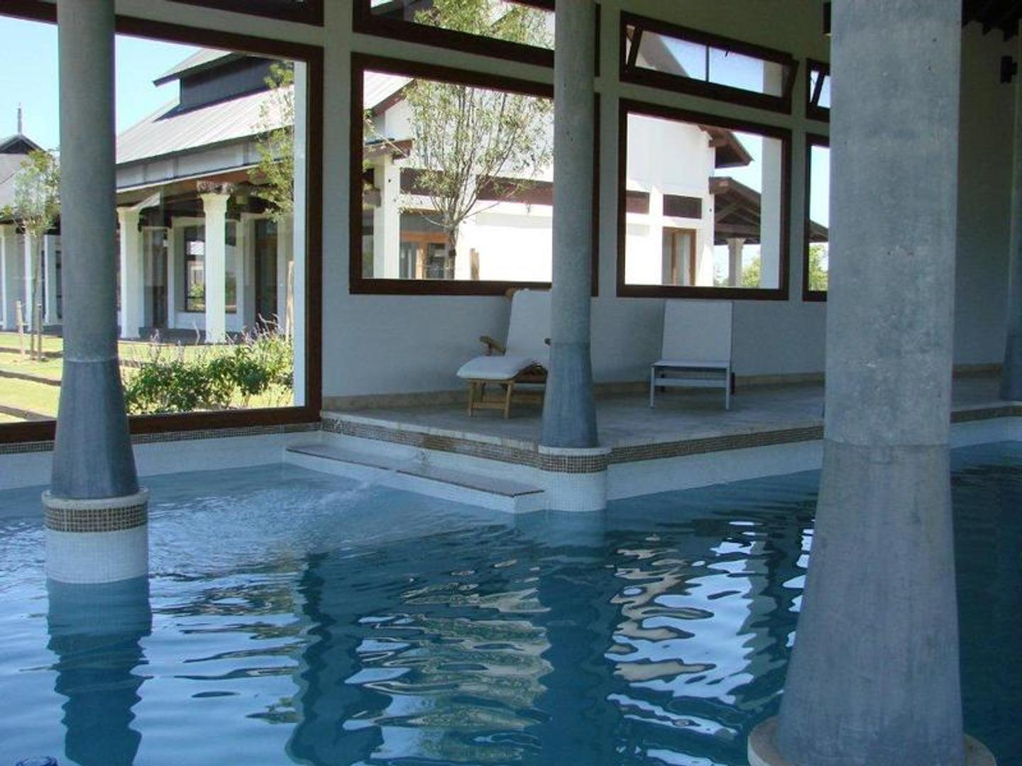 Terreno en Venta en Albanueva, USD 1.050.000