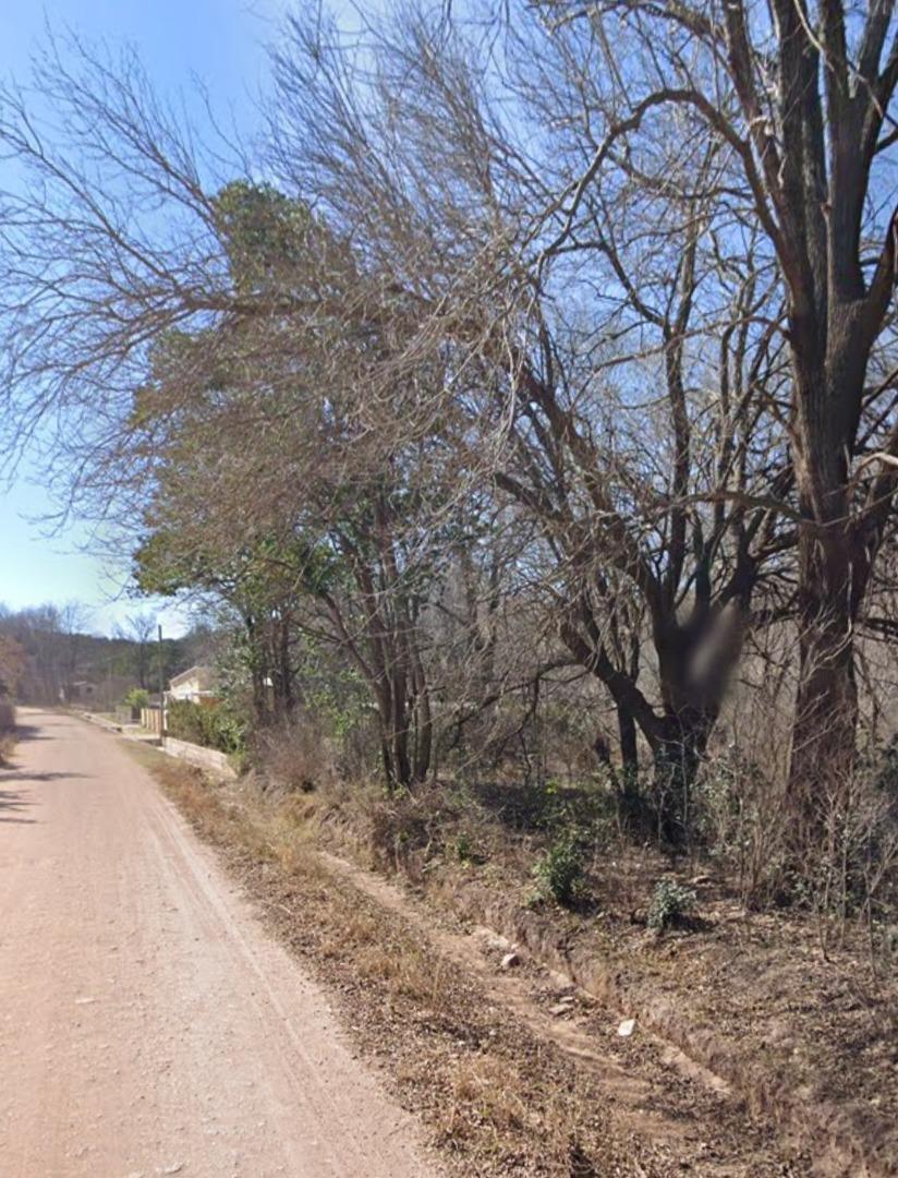 TERRENO EN VENTA. A 50 METROS DE RUTA 5. VILLA DEL DIQUE.