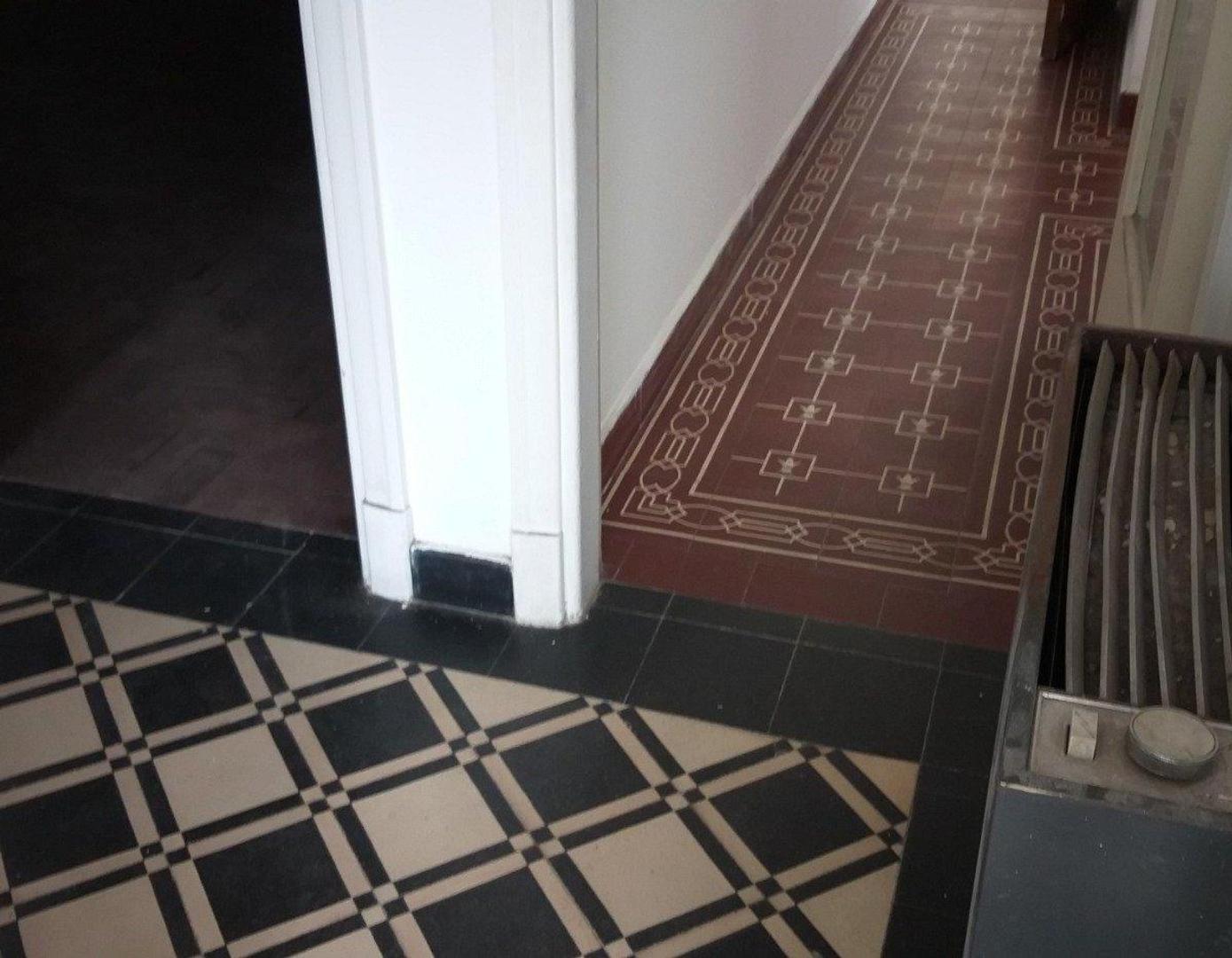 Depto Tipo Casa en Venta en Centro, USD 85.000