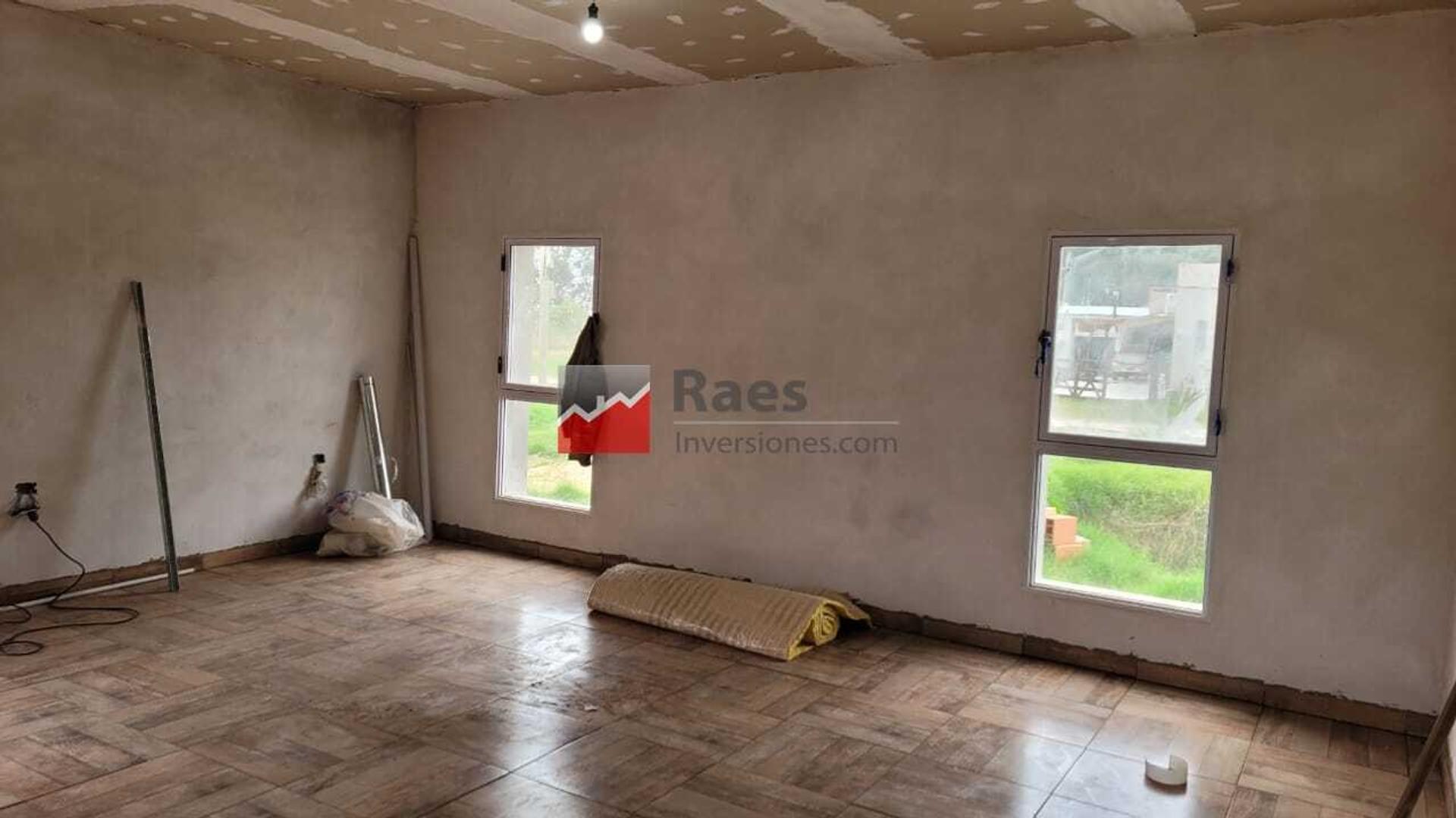 Casa 3 ambientes con 1 baño