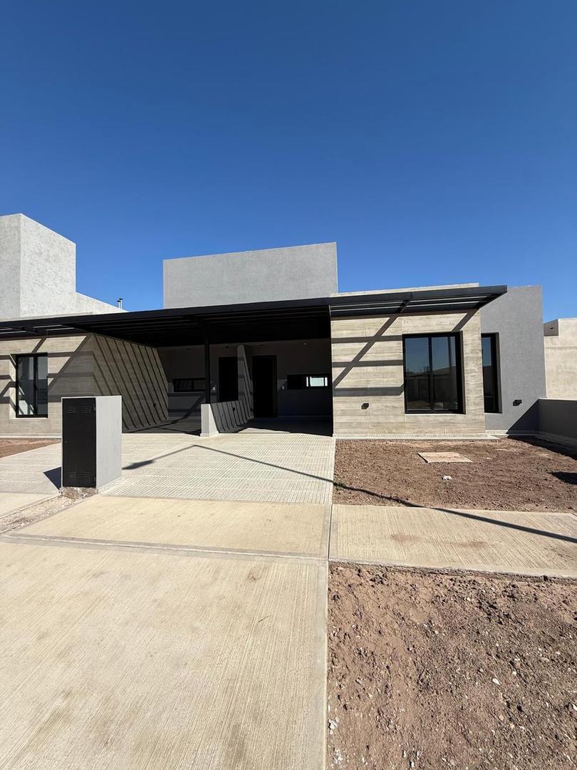 Casa en Venta al Oeste