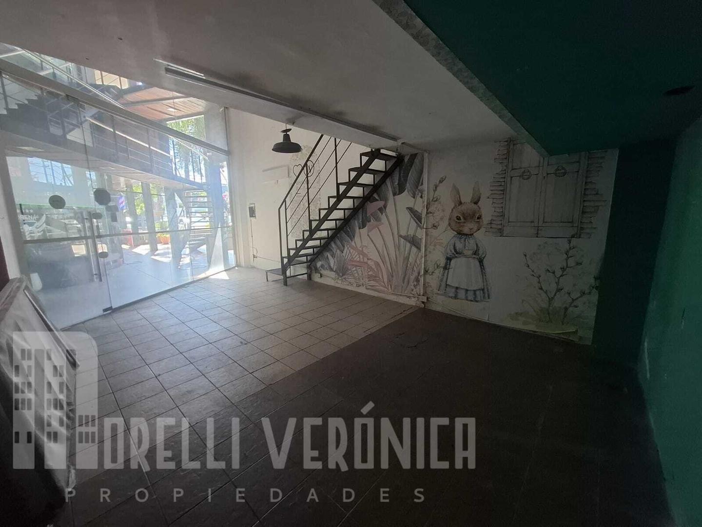 Local en Alquiler en Victoria, $ 480.000