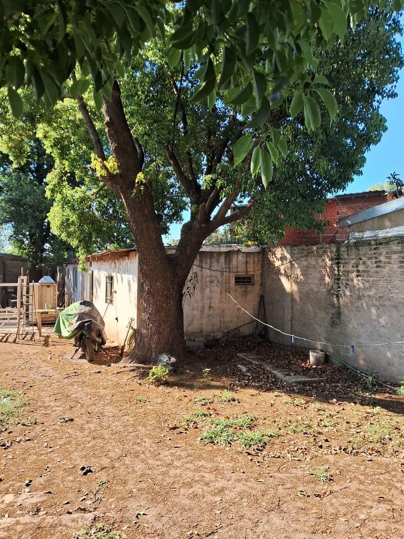 Tres departamentos sobre lote de 400 m2