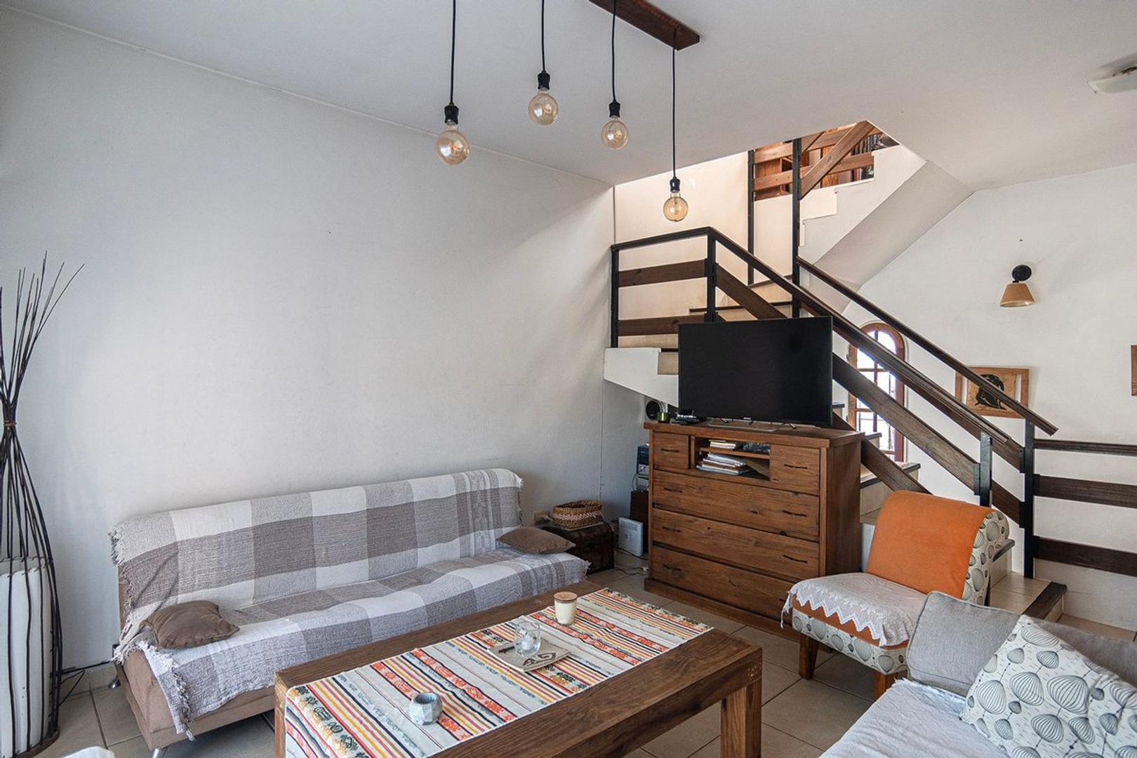 Depto Tipo Casa en Venta 19 años