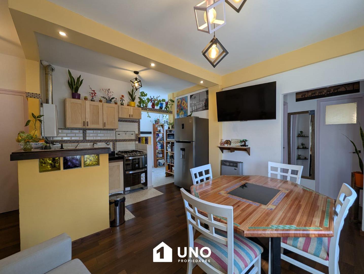 Ocampo y Buenos Aires - Dpto de 2 Dormitorios.