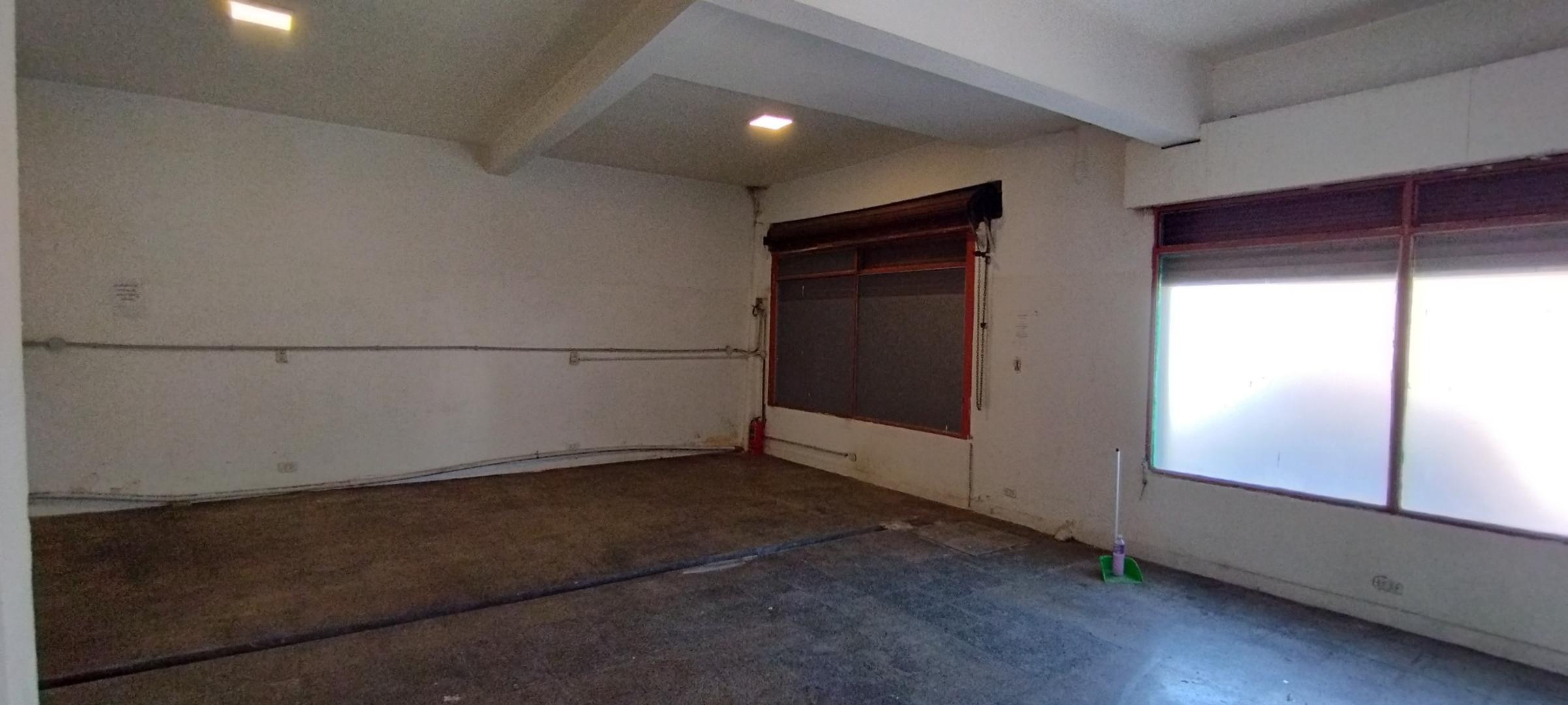 Local en Alquiler en Boulogne, $ 950.000