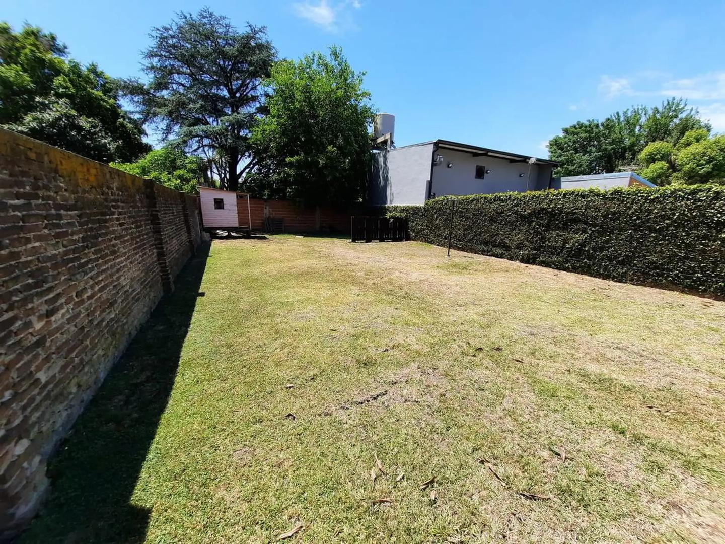 Casa 3 ambientes con 1 baño