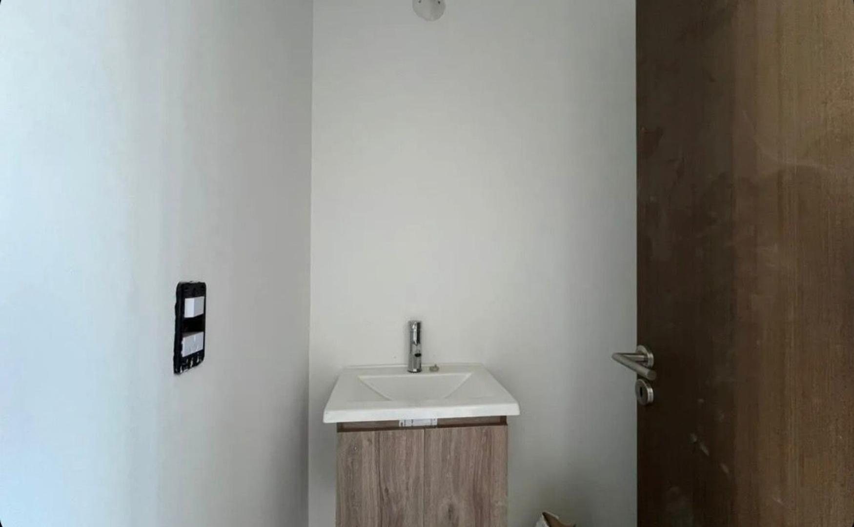 Casa 3 ambientes con 2 baños