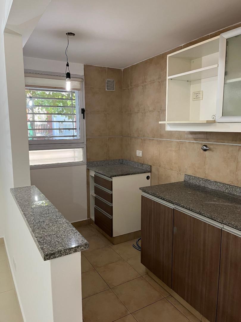 BANFIELD - depto 2 amb. en alquiler - en excelente ubicacion