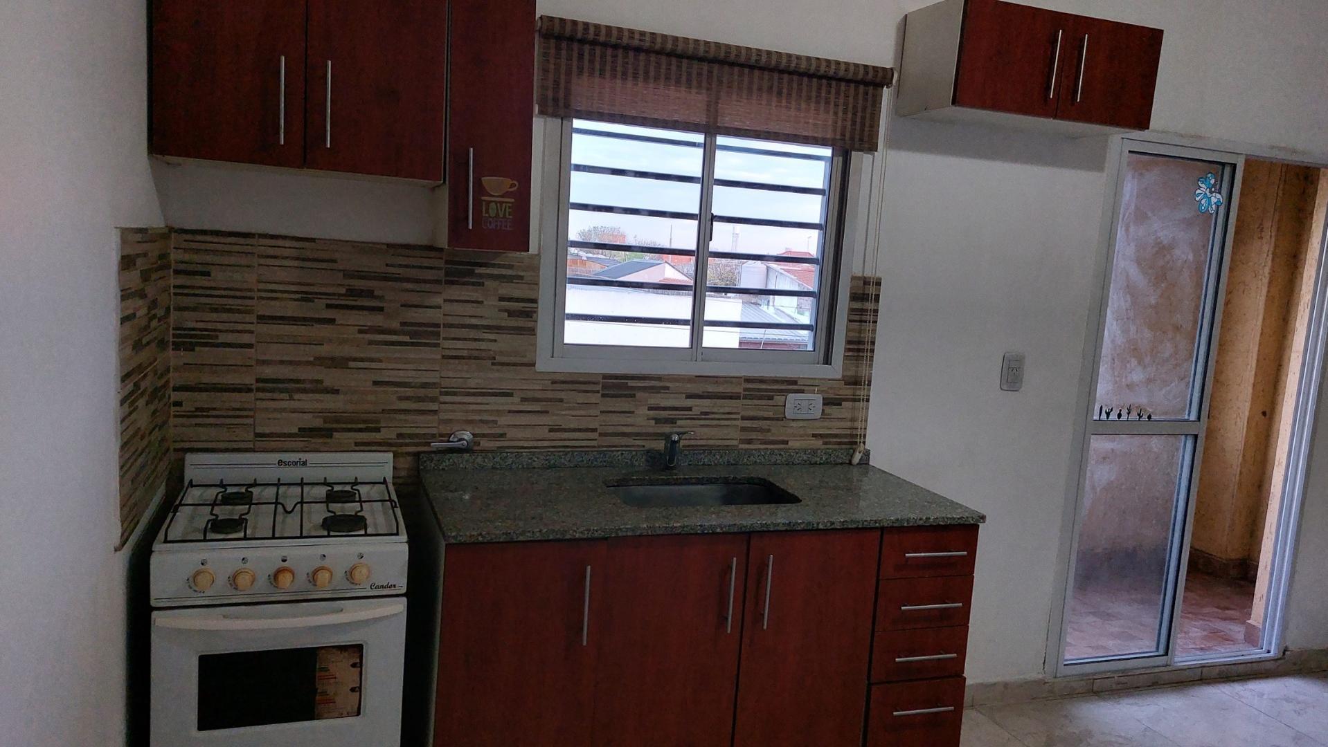 Departamento 2 ambientes con 1 baño