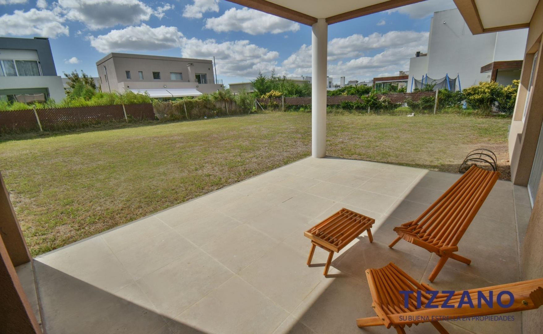 Casa en Venta con 6 cocheras