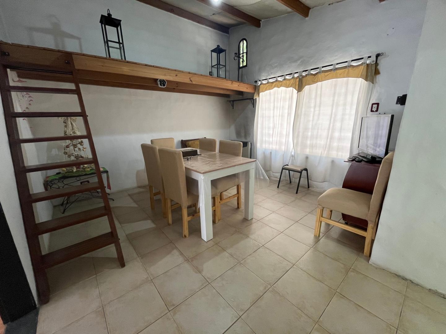 Casa 3 ambientes con 1 baño