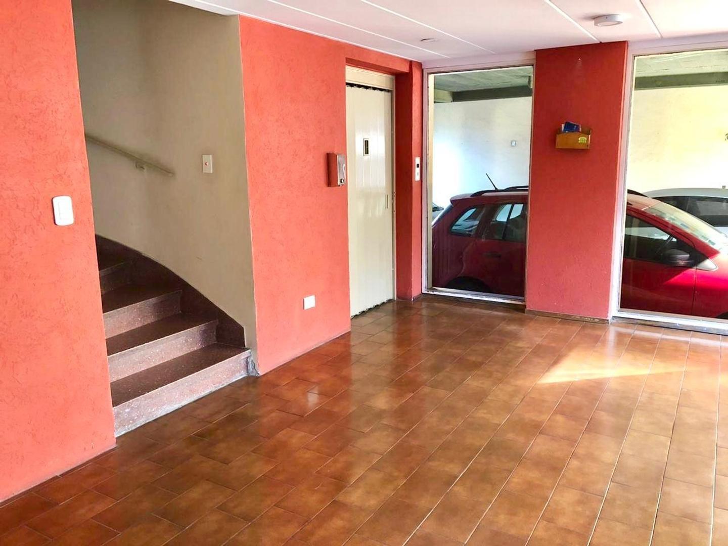 Departamento en Venta en Moron Sur, USD 75.000
