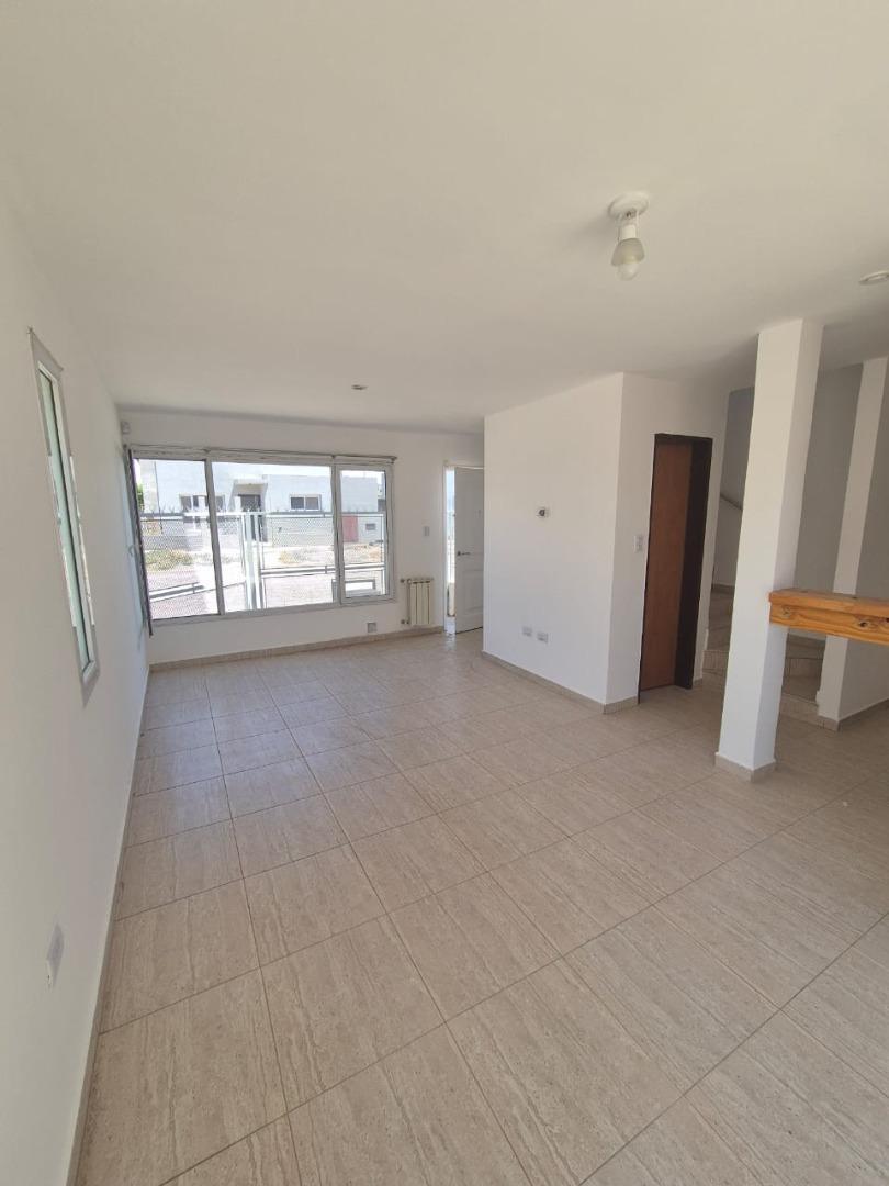 Depto Tipo Casa en Venta 8 años