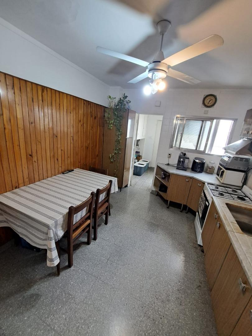 DEPARTAMENTO DE 4 AMB CON DEPENDENCIA AL FRENTE