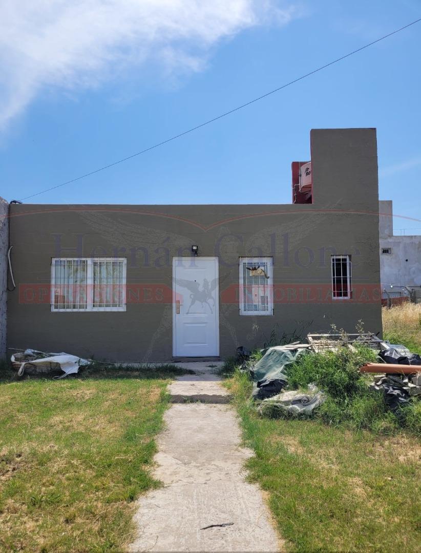 EXCELENTE CASA 2 AMBIENTES EN HURLINGHAM