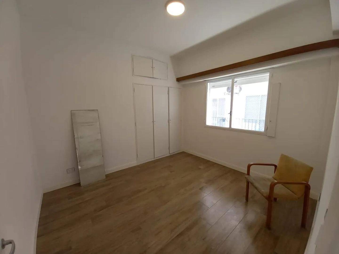 Venta Departamento Tipo Duplex 3 Ambientes en Flores