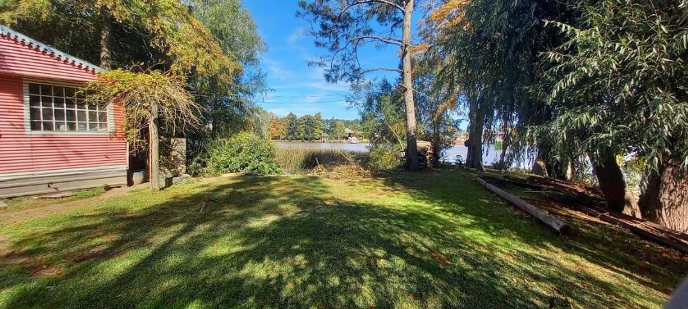 Marina para 80 barcos / Lujan.