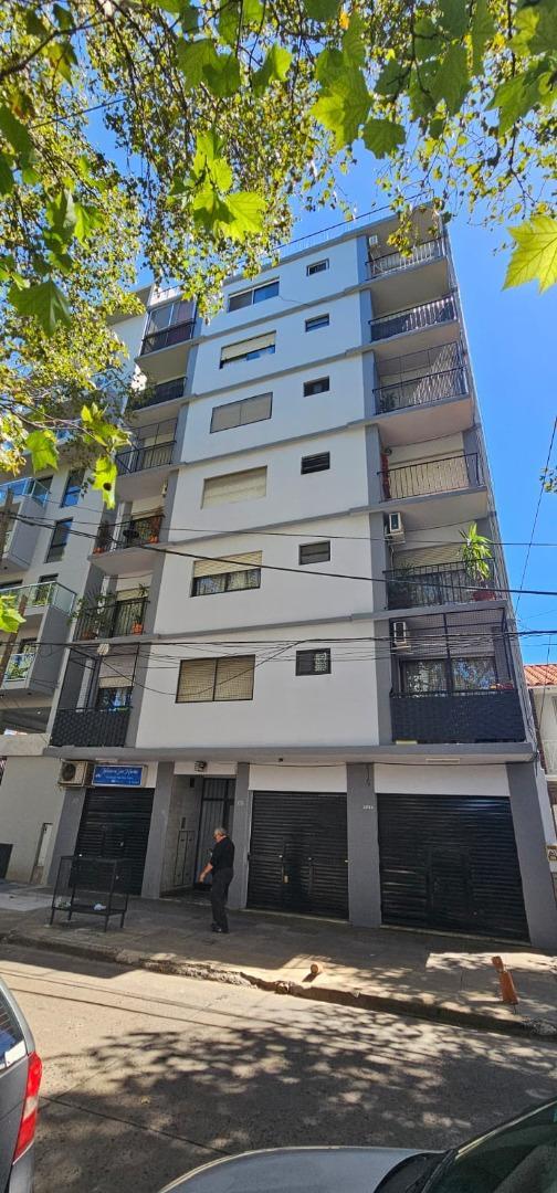 Local en Venta 40 años