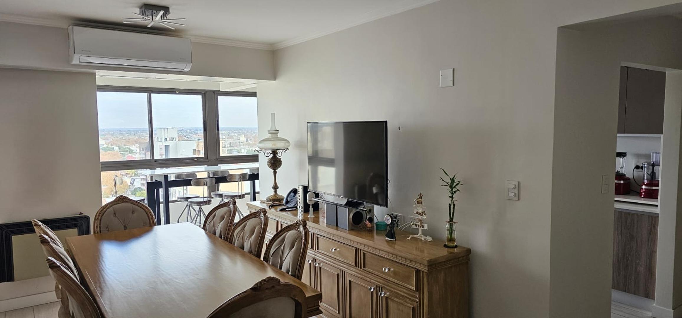 DUPLEX DE CATEGORIA EN EDIFICIO 5 AMB 