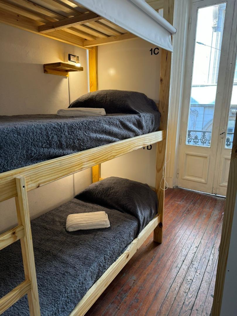 Libertad 18 , Piso 1