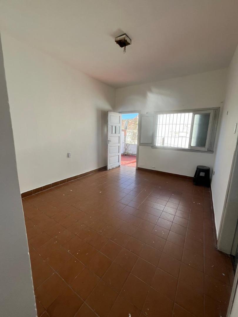 Depto Tipo Casa en Alquiler en Wilde, $ 360.000