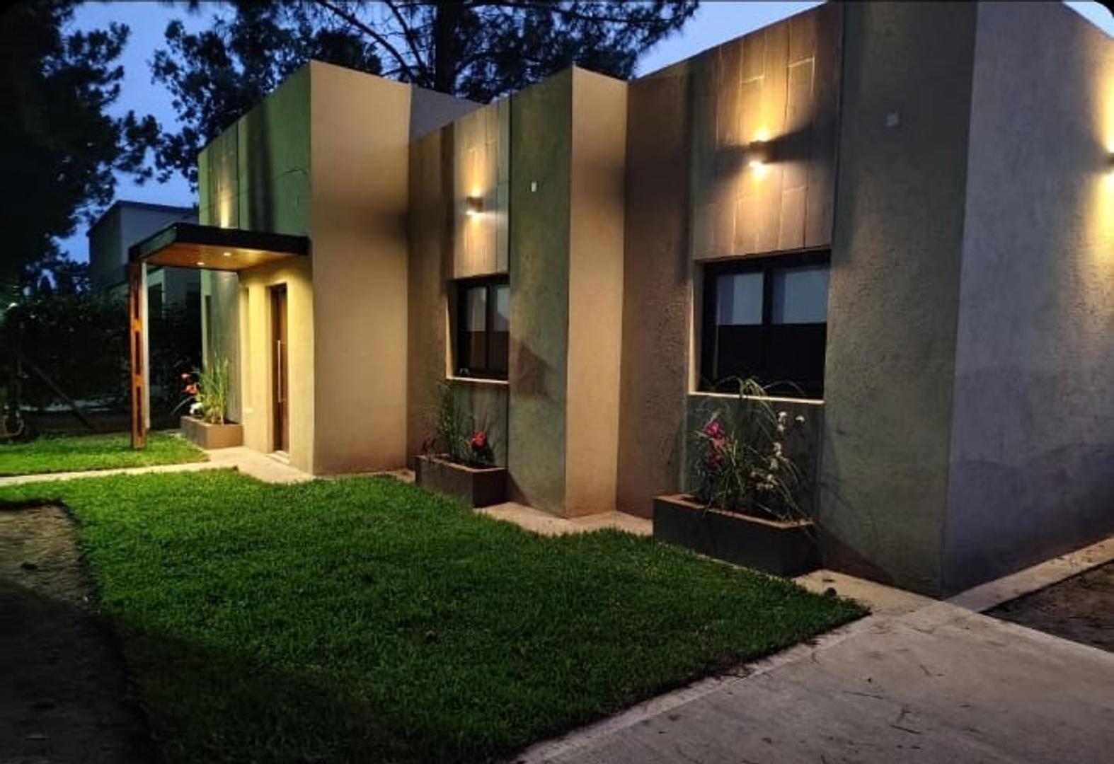 Casa en Alquiler en Zelaya, USD 1.200