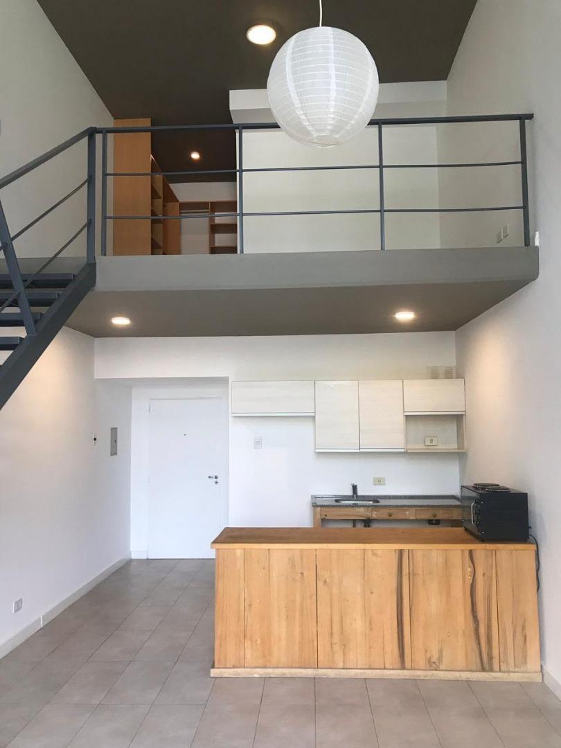 Departamento en Alquiler con 1 cocheras