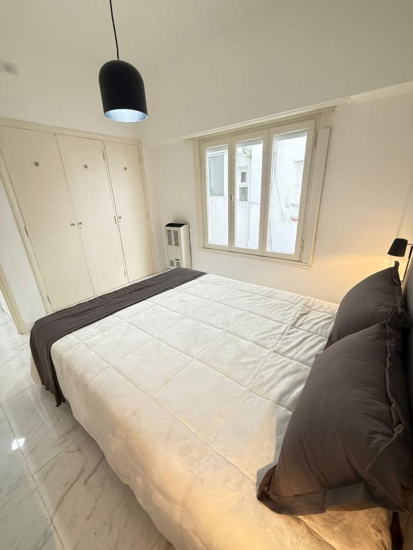 Santa Fe 1870 , Piso 4