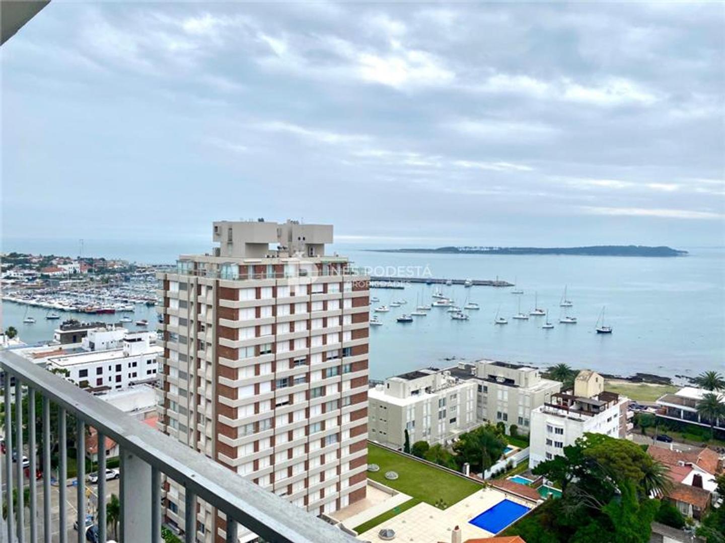 Departamento en Alquiler de 4 ambientes