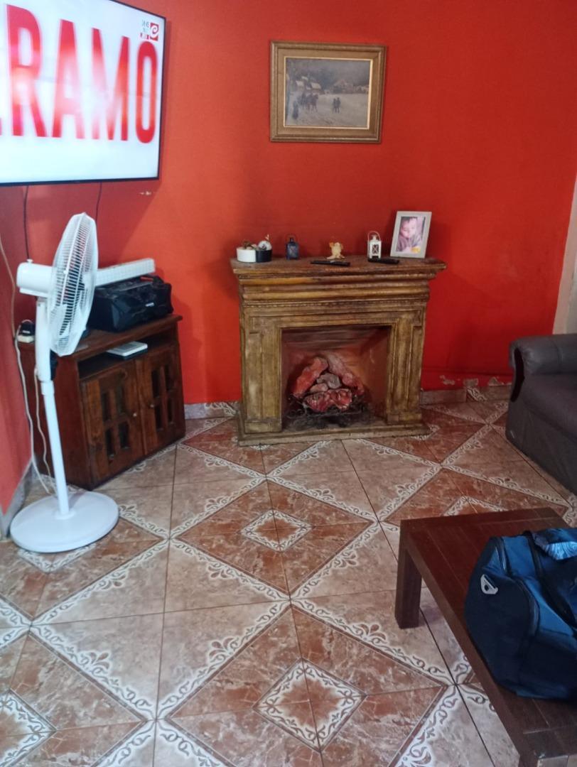 Casa en Venta en Burzaco, USD 120.000