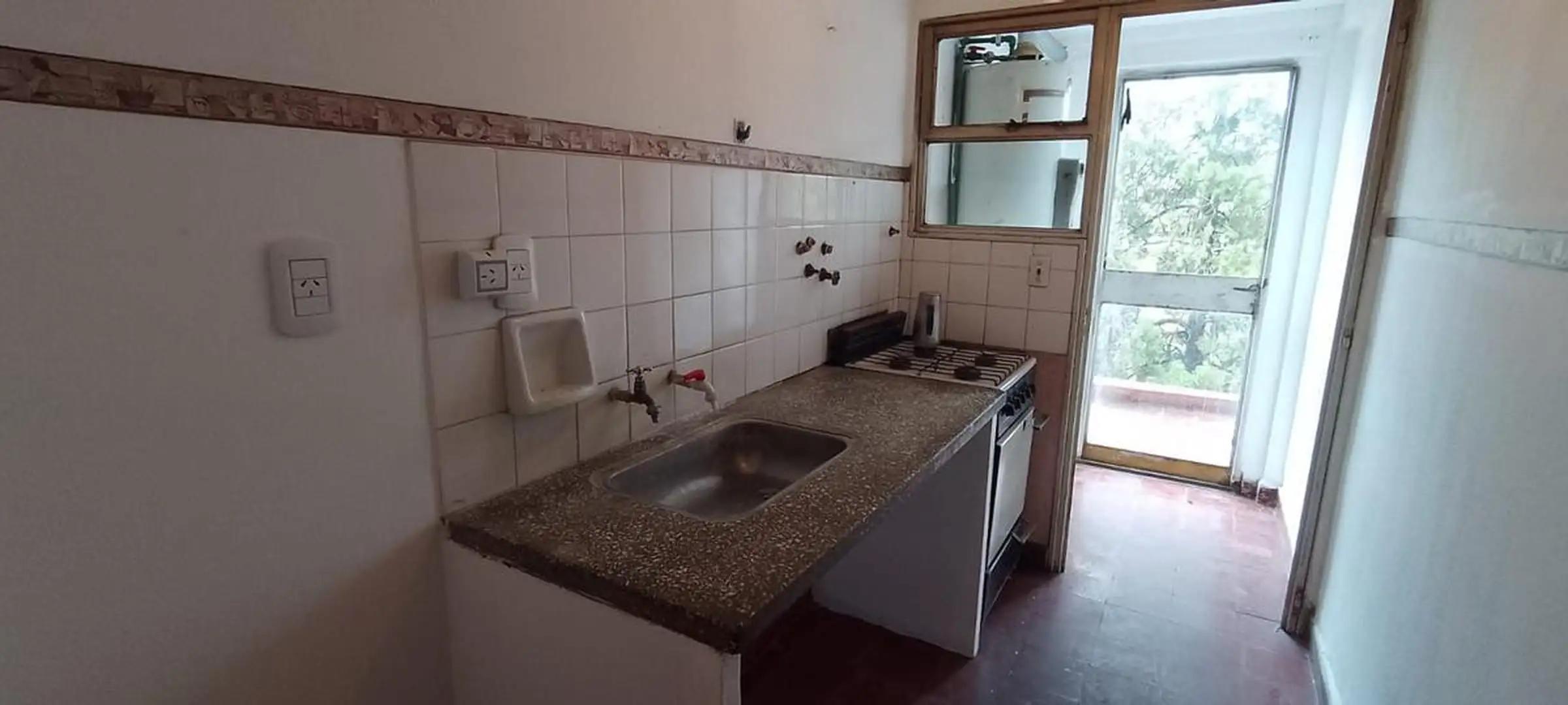 Departamento 3 ambientes con 1 baño