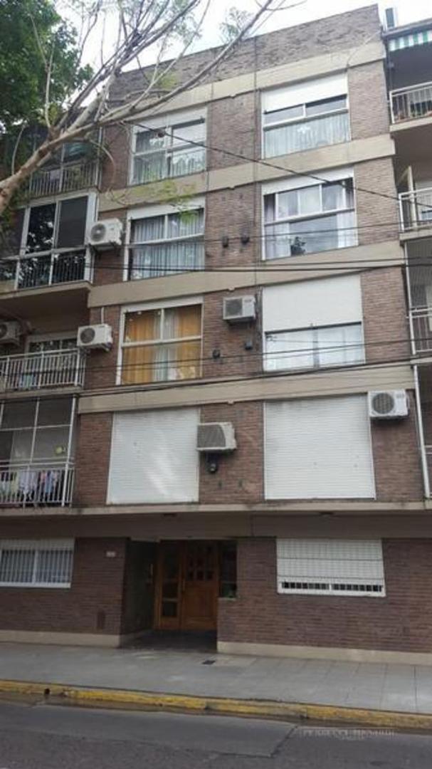 Venta De Departamento 2 Ambientes Al Frente - Apto Profesion