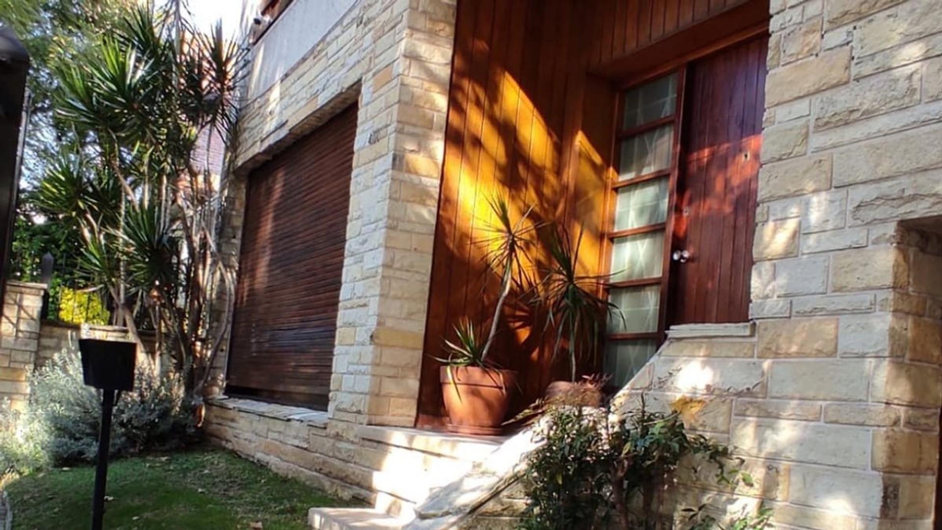 Casa en Venta en Villa Ballester, USD 390.000