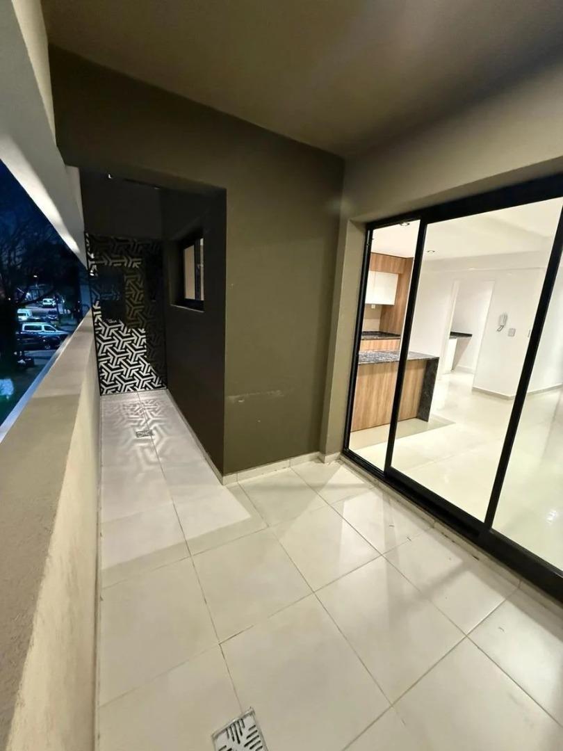 Departamento en Alquiler en Villa Ballester, $ 4.000.000