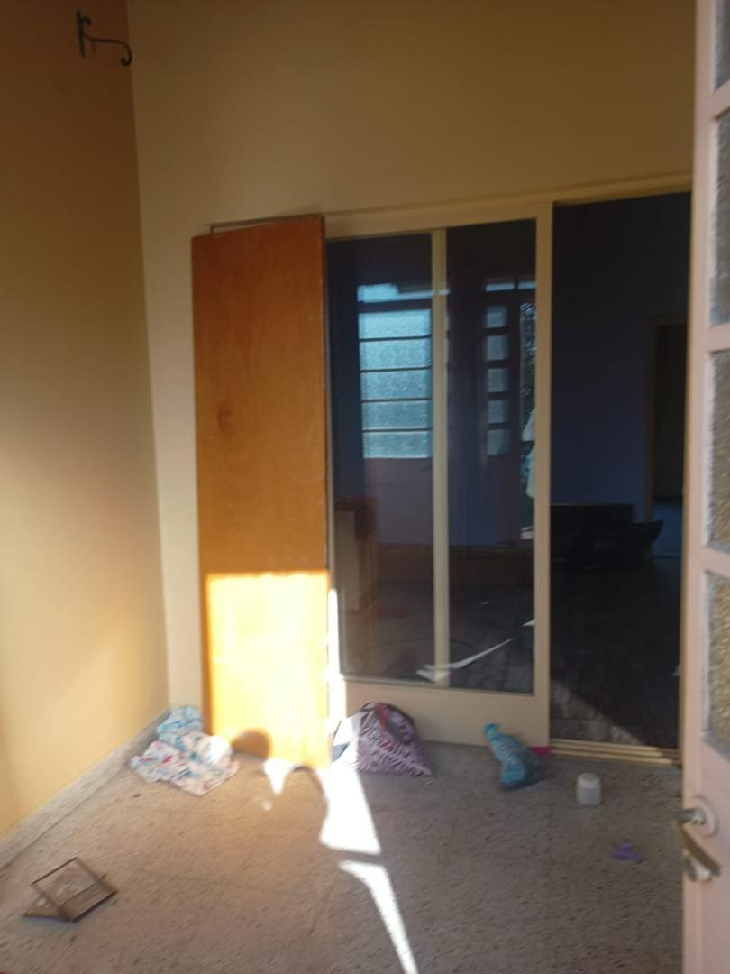 PH 3 AMB POR ESCALERA CON TZA Y BALCON