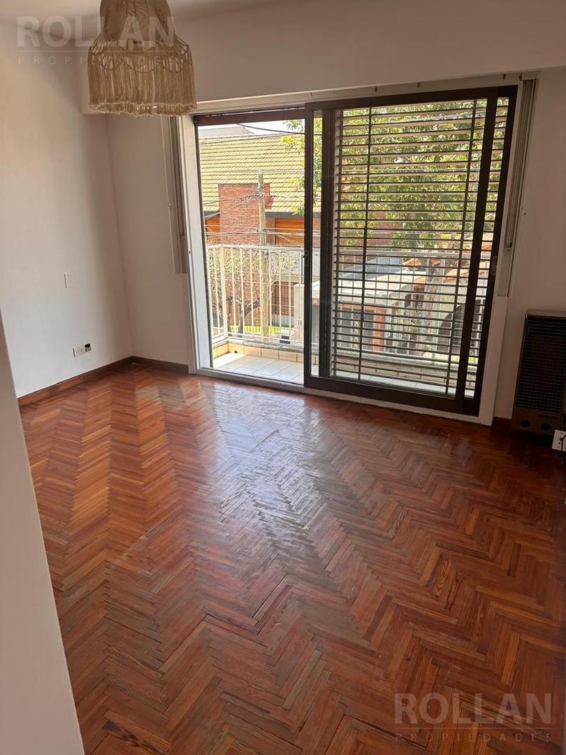 Depto Tipo Casa 3 ambientes con 2 baños
