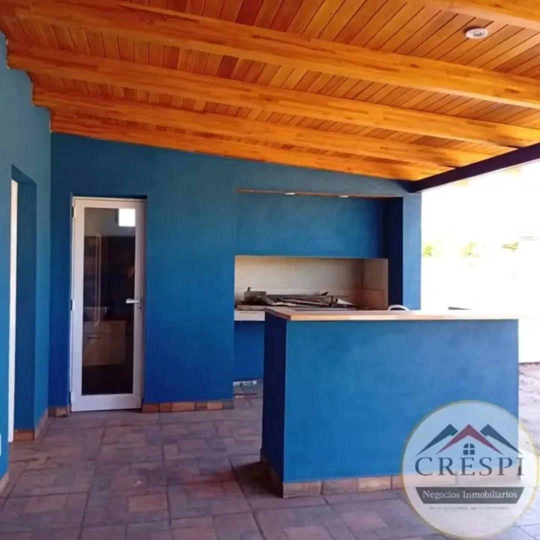 Casa 3 ambientes con 2 baños