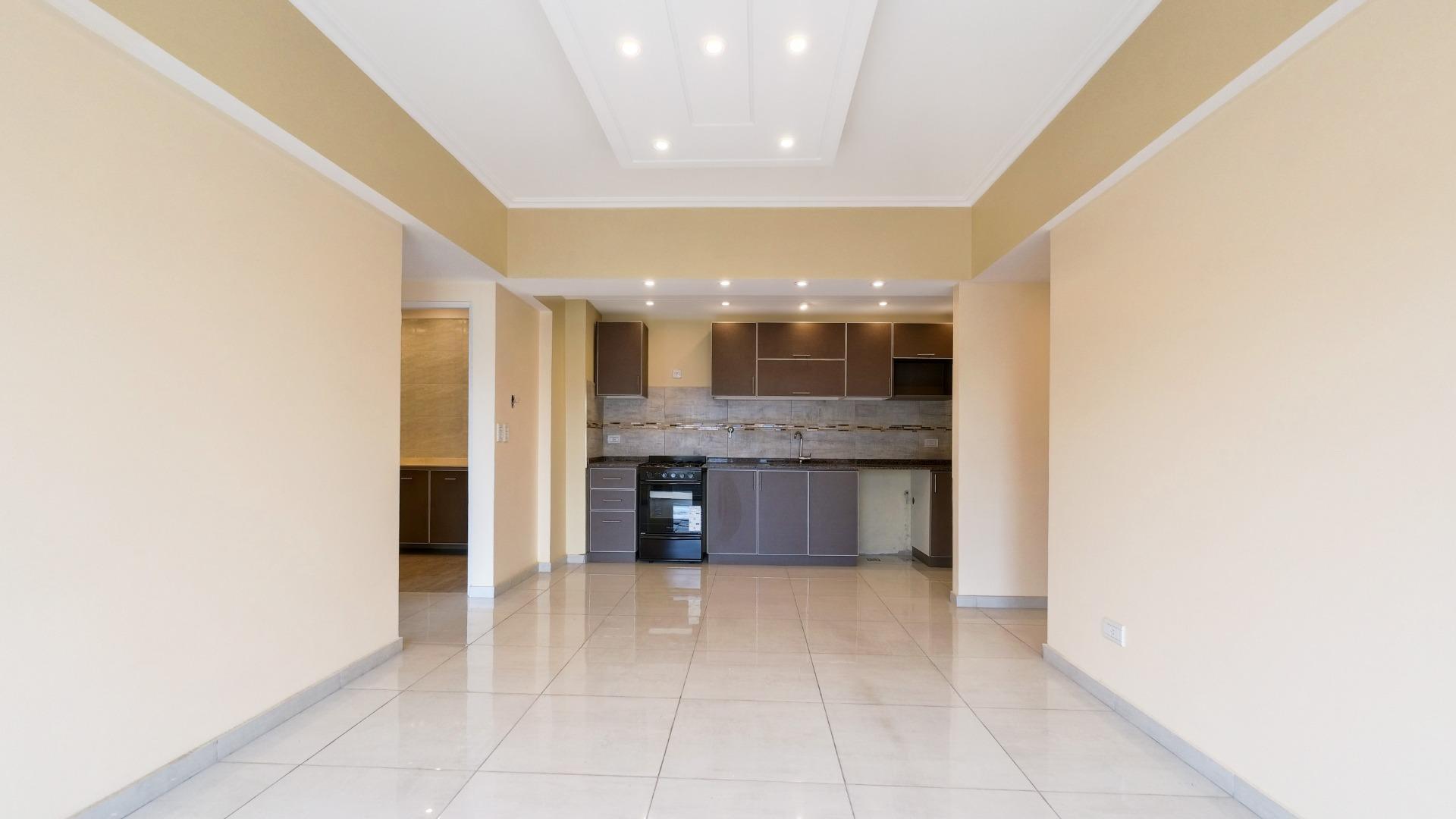 Av Bernardino Rivadavia 900 , Piso 1