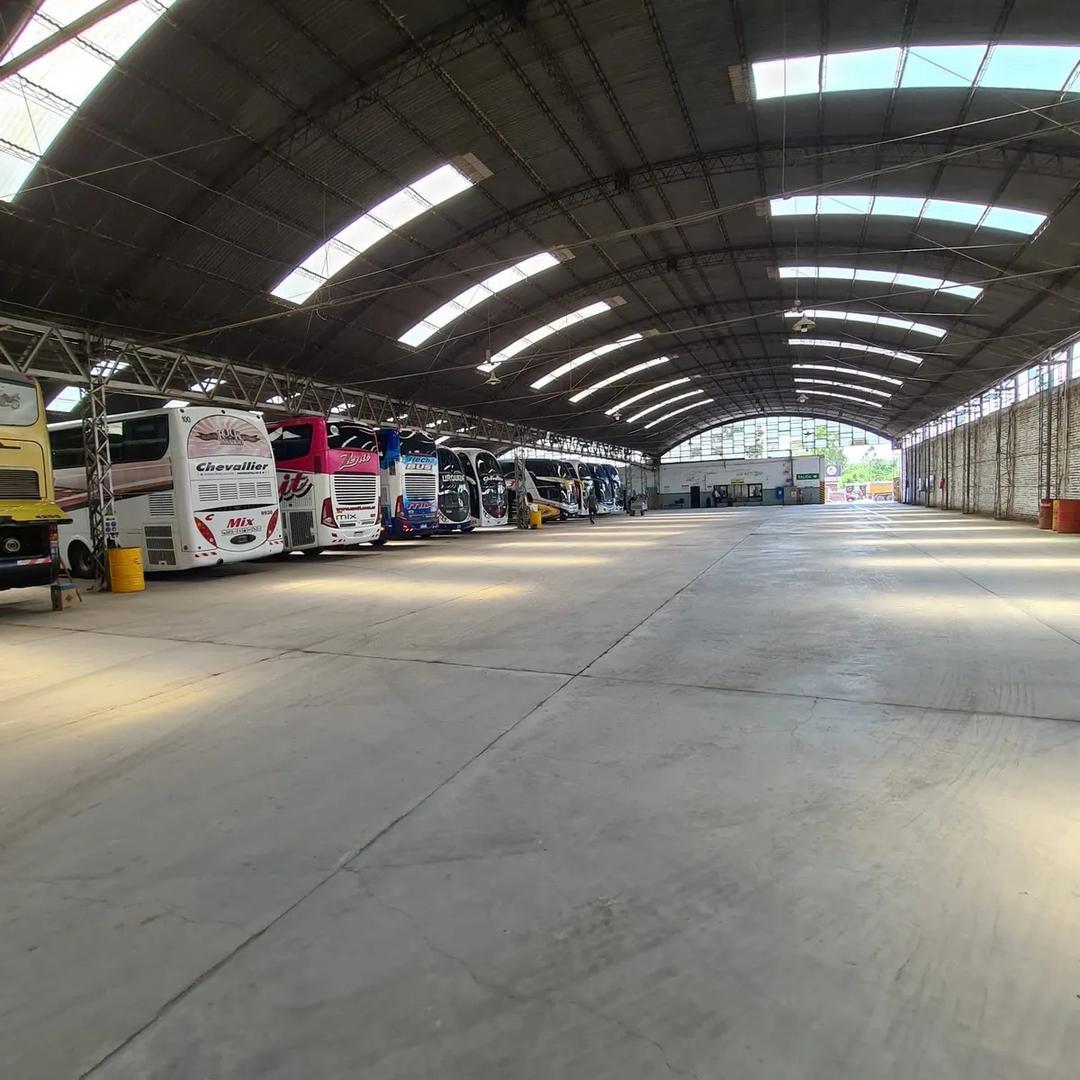 Gran Nave Industrial/Oficinas y Cocheras-Inversión Logística