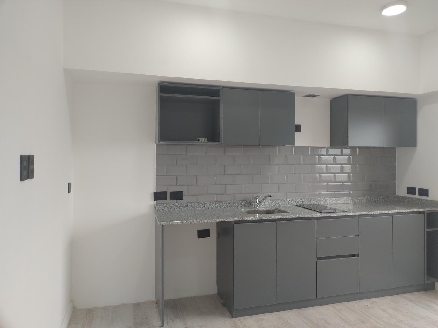 Monoambiente a estrenar con balcón en alquiler