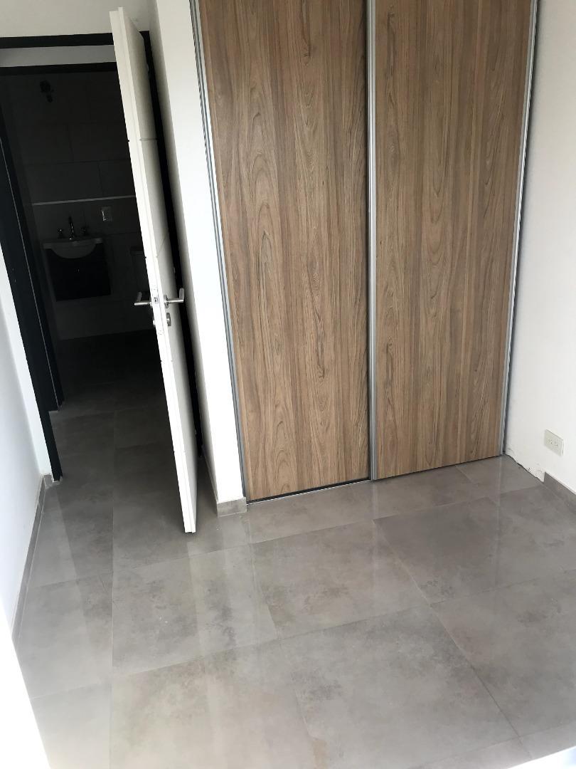 Manuel Estrada 1025 , Piso 2