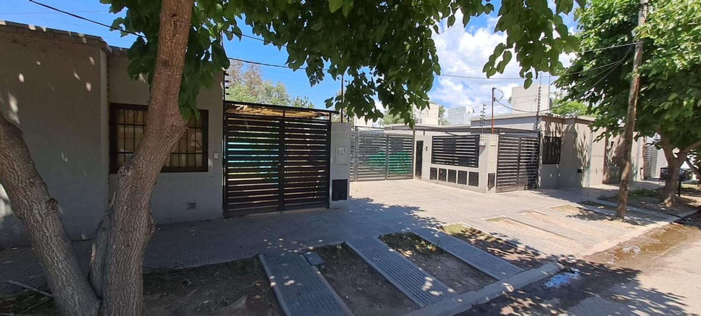 VENTA DUPLEX ARGUELLO 2 DORM