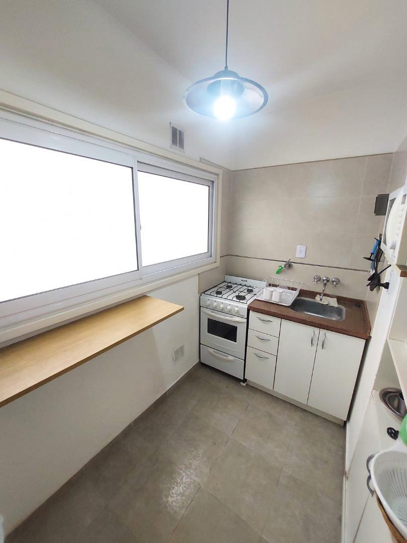 ALQUILER TEMPORARIO DEPTO 2 AMB A LA CALLE