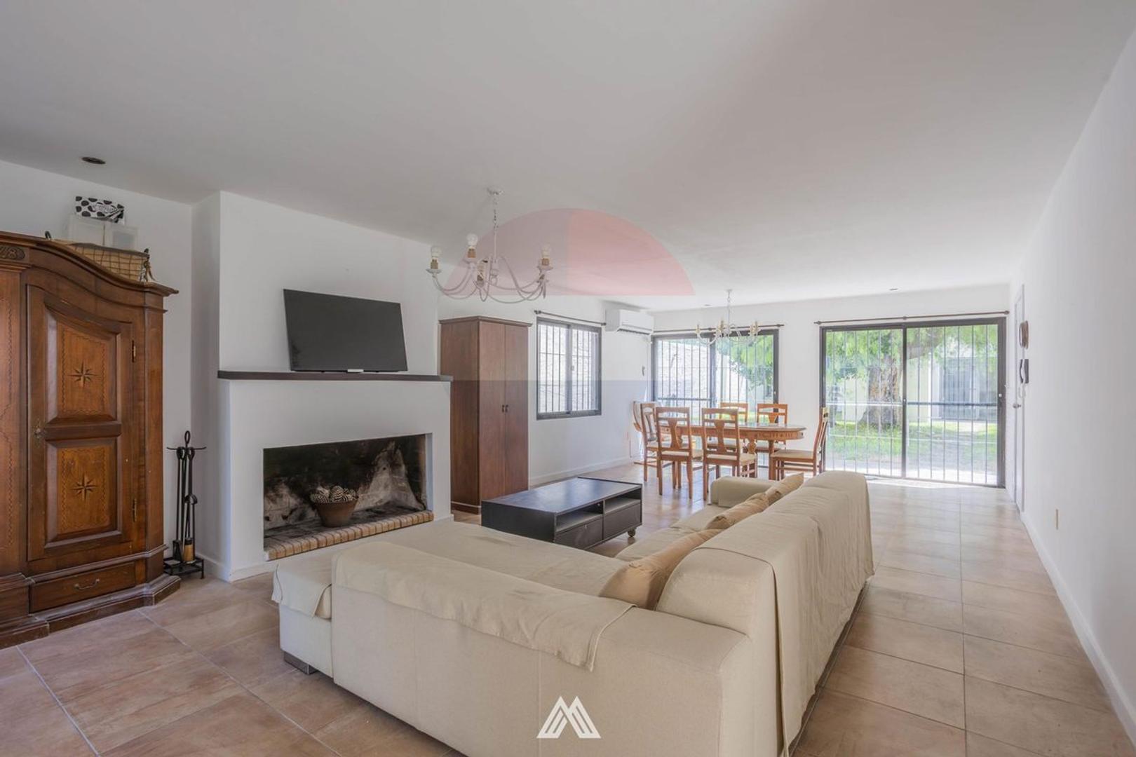 Casa en Alquiler de 3 dormitorios