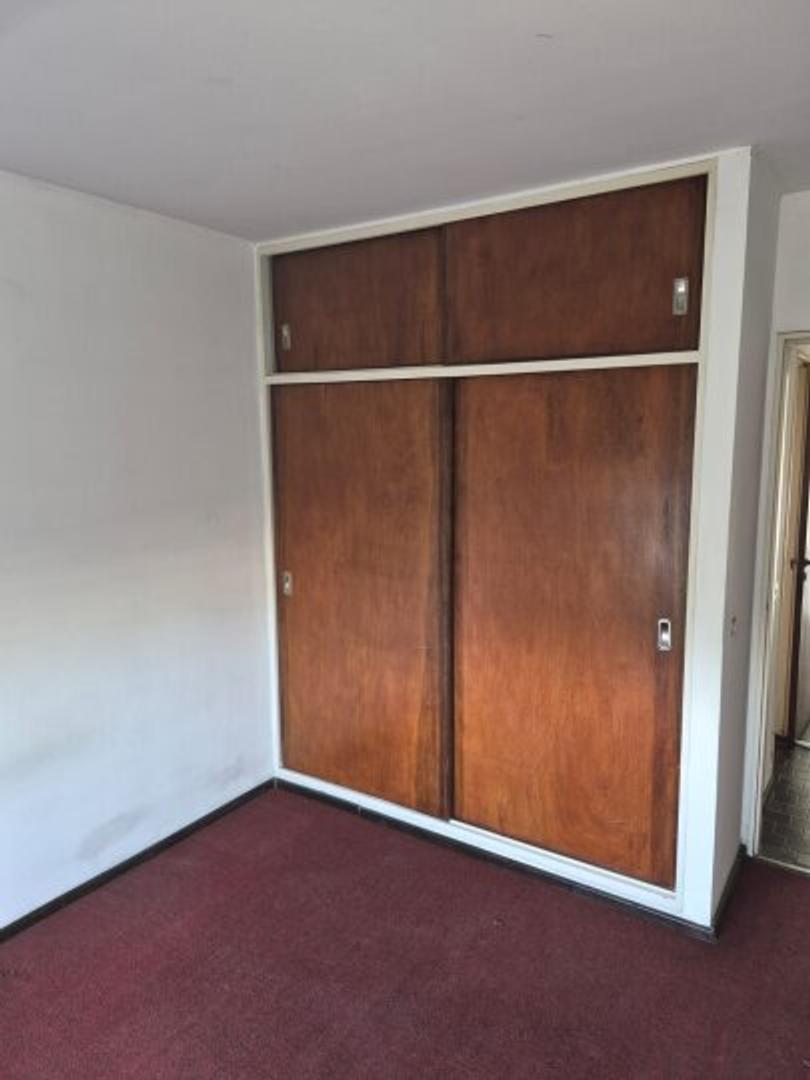 Rivadavia 2437 , Piso 5