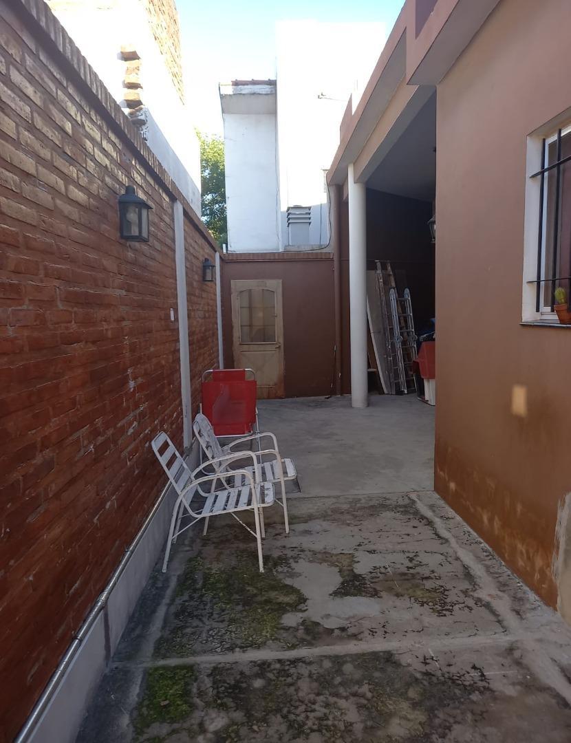Venta departamento PH de 2 ambientes en Wilde