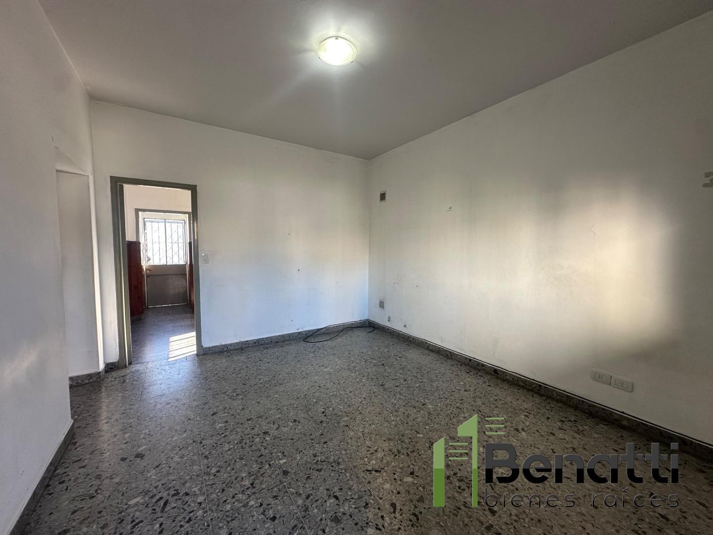 Depto Tipo Casa en Alquiler de 3 ambientes