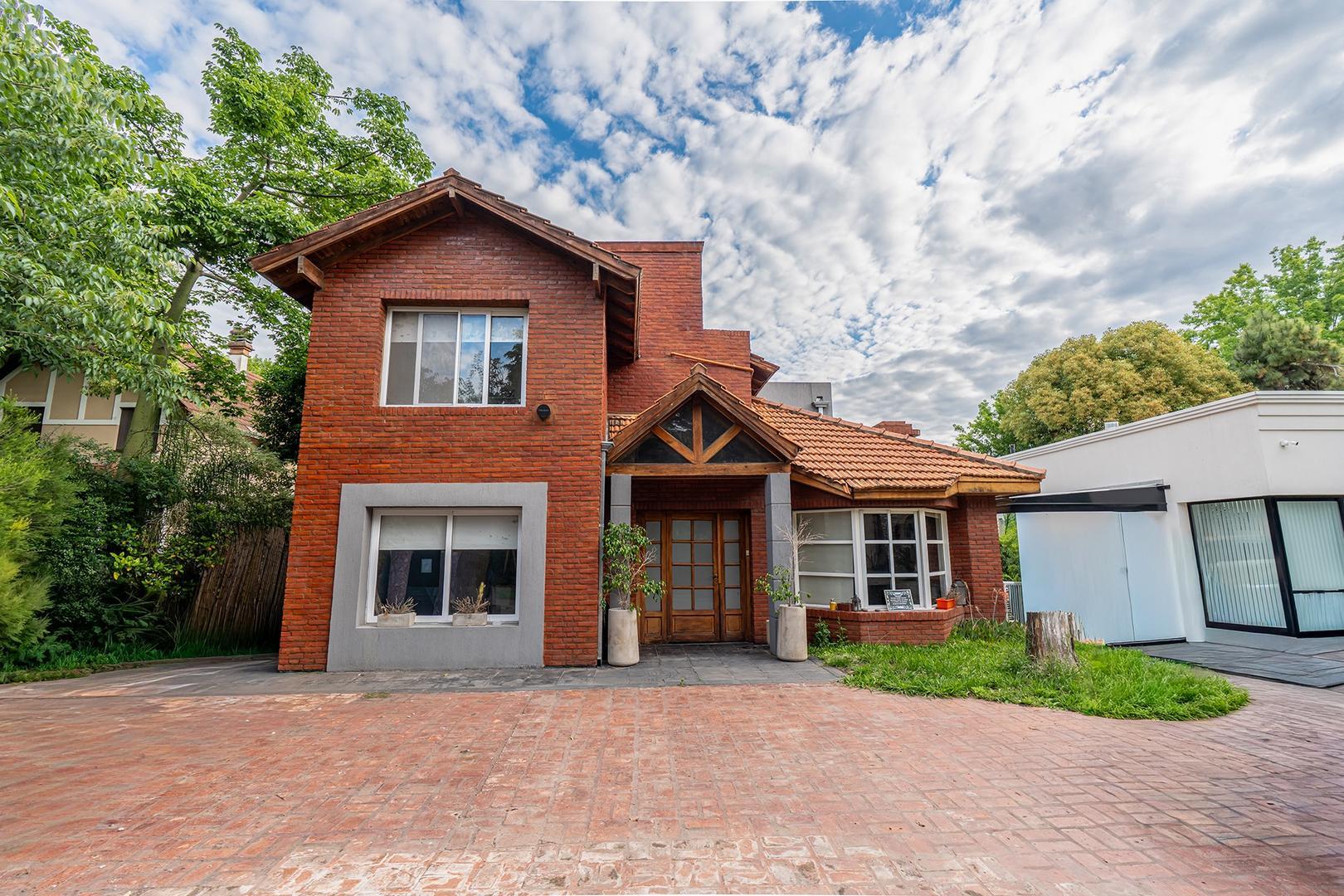 Casa En Barrio Privado El Carmen 100